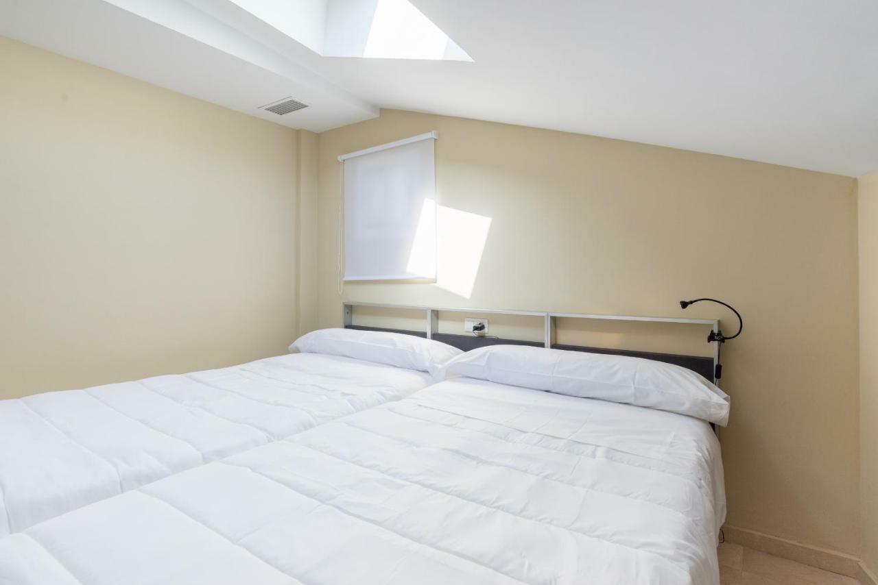 Gr3-renovated Apt Next To Old Town With Cozy Terrace Appartement Málaga